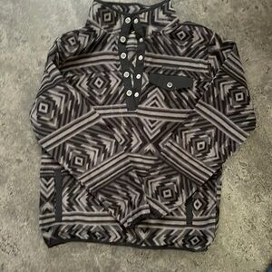 Cinch sweatshirt, super cute design and has pockets and buttons up!!✨size m